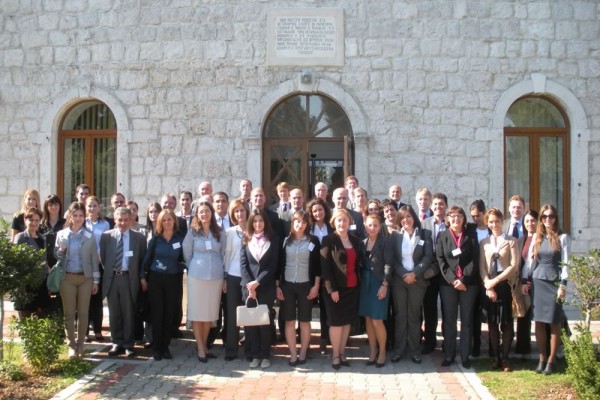 FIASR Seminar - Group Photo.jpg